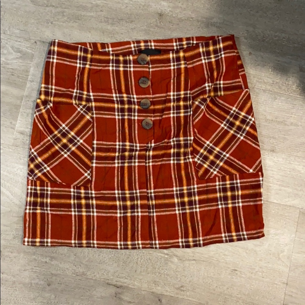 Never Worn!! Plaid skirt
